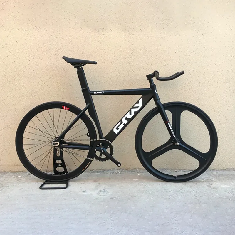 Urban Bike — 700c wheels, aluminium frame | EplusNINE