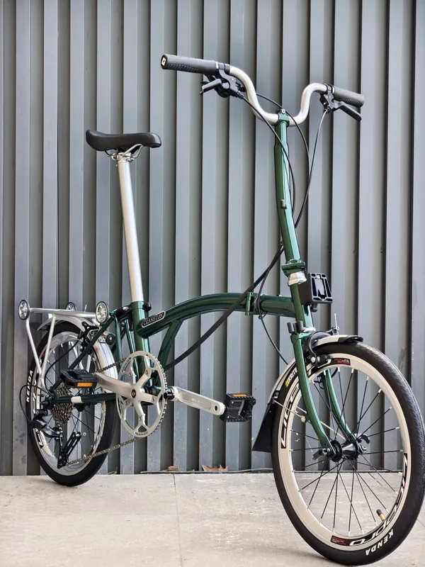 Folding Bike — 20-inch wheels, V-brakes | EplusNINE